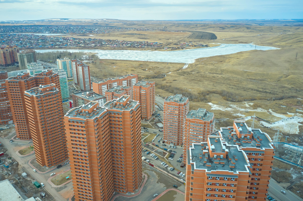Красноярский водоканал построил новый водопровод для многоэтажек у озера-парка «Октябрьский»