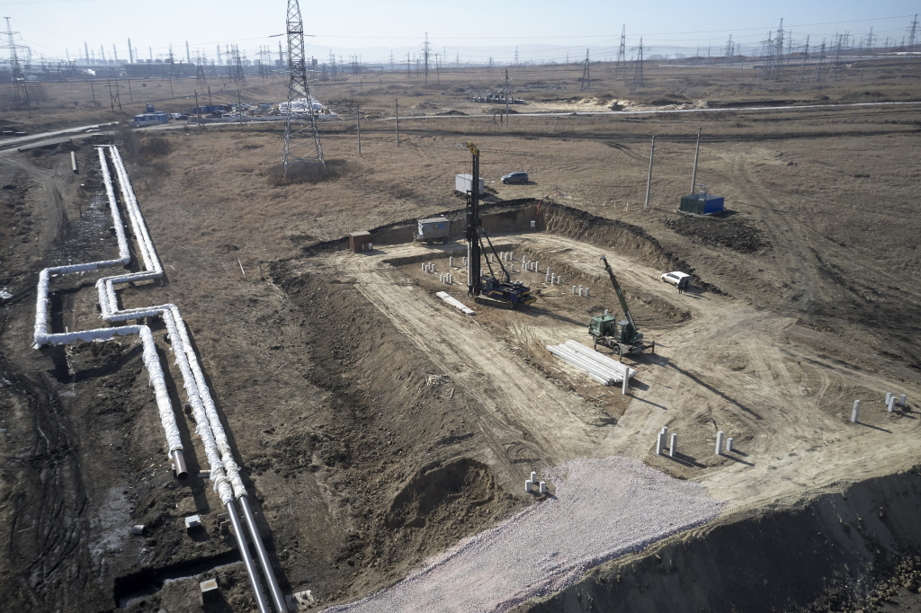 Строители готовят фундамент для будущей насосной станции