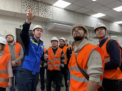 Что ученым делать на ТЭЦ: гости из Академгородка посетили одну из станций Новосибирска