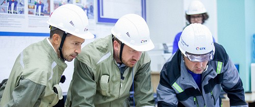 Фоторепортаж: руководители СГК проверили ход работ на станциях Сибири и Дальнего Востока
