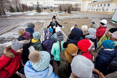 На Красноярской ТЭЦ-3 экскурсию для школьников провел А.С. Пушкин 28.02.2019